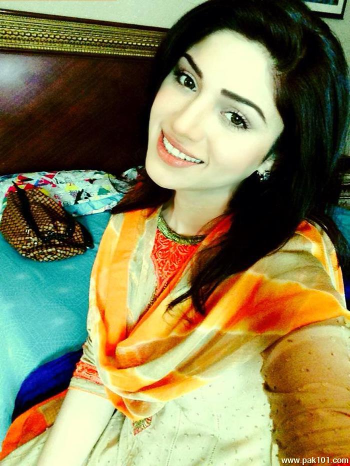 Aamna Malik -Pakistani Television Actress Celebrity