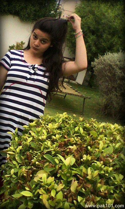 Aiman Khan -Pakistani Female Television Drama Actress Celebrity