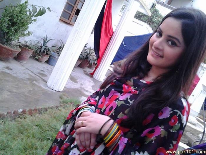 Aiman Khan -Pakistani Female Television Drama Actress Celebrity