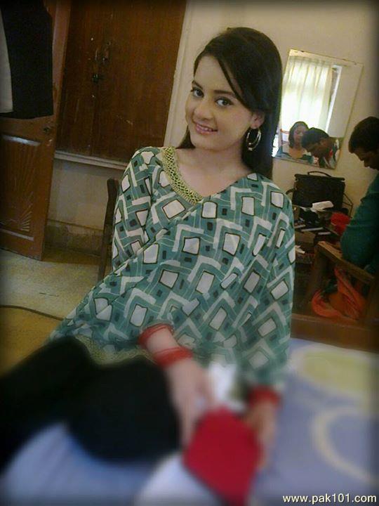 Aiman Khan -Pakistani Female Television Drama Actress Celebrity