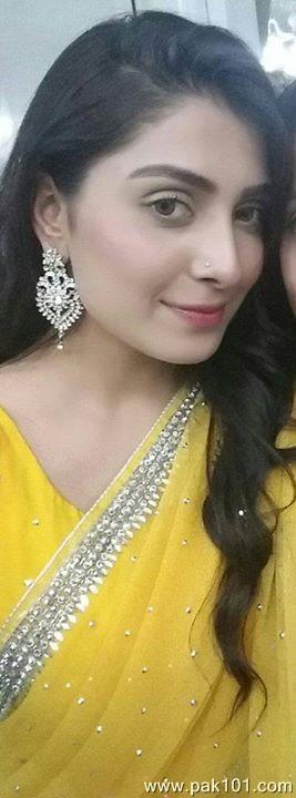 Ayeza Khan (Aiza)- Pakistani Female Television Actress Celebrity