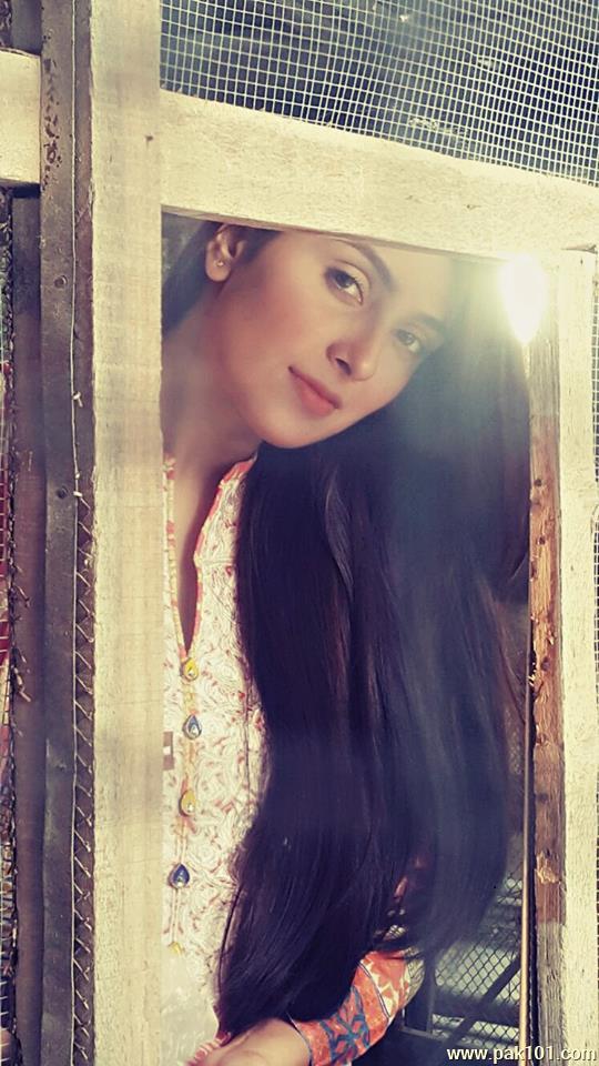 Ayeza Khan (Aiza)- Pakistani Female Television Actress Celebrity