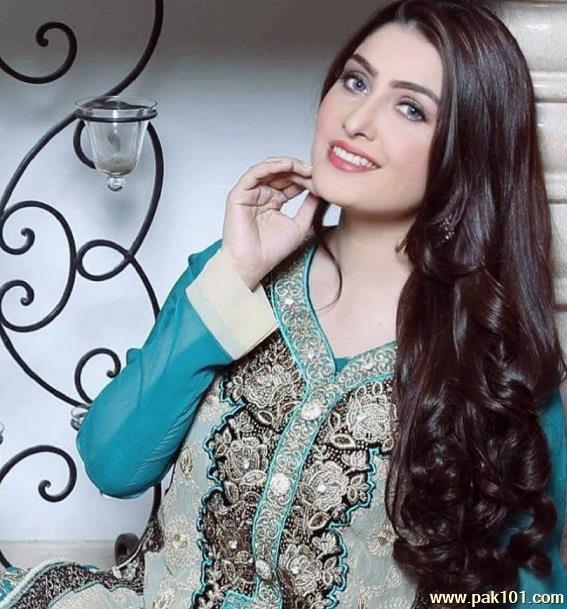 Ayeza Khan (Aiza)- Pakistani Female Television Actress Celebrity