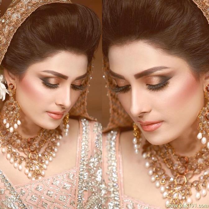 Ayeza Khan (Aiza)- Pakistani Female Television Actress Celebrity