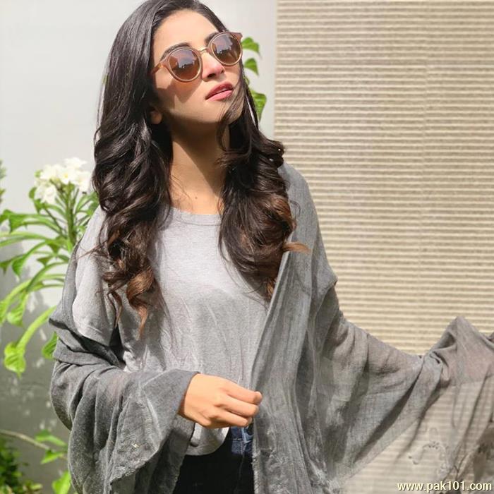 Anmol Baloch- Pakistani Television Drama Actress And Host Celebrity