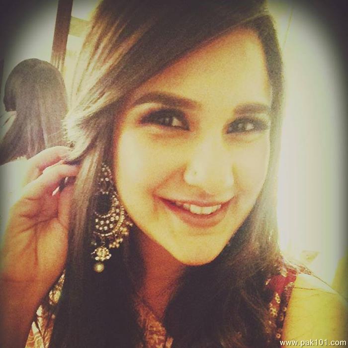 Anoushay Abbasi -Pakistani Television Actress Celebrity
