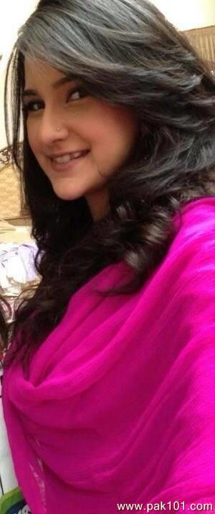 Anoushay Abbasi -Pakistani Television Actress