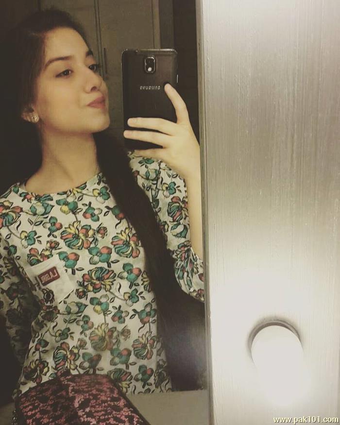 Arisha Razi Khan -Pakistani Television Actress Celebrity