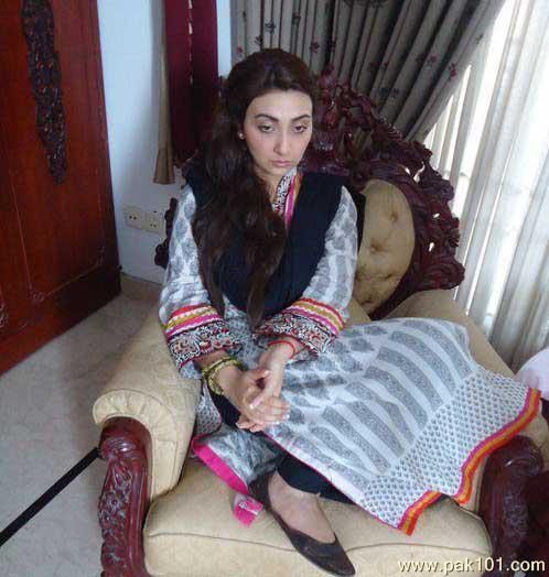 Ayesha Khan 