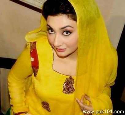 Ayesha Khan 