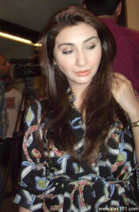 Ayesha Khan- Pakistani Female Television Actress Celebrity