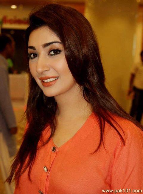 Ayesha Khan- Pakistani Female Television Actress Celebrity