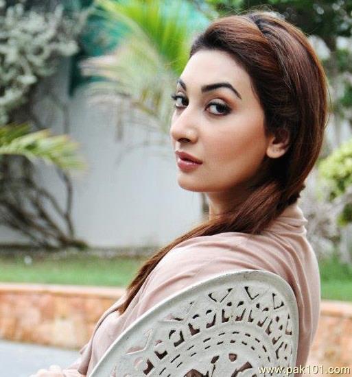 Ayesha Khan- Pakistani Female Television Actress Celebrity