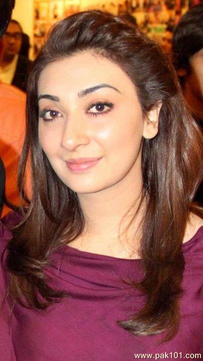 Ayesha Khan- Pakistani Female Television Actress Celebrity