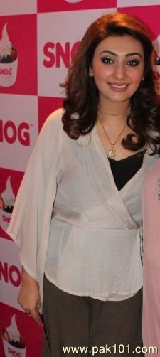 Ayesha Khan- Pakistani Female Television Actress Celebrity