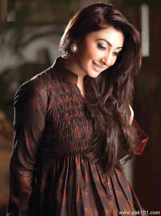 Ayesha Khan- Pakistani Female Television Actress Celebrity