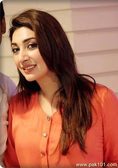 Ayesha Khan- Pakistani Female Television Actress Celebrity