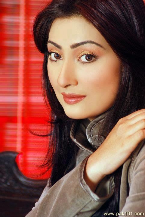 Ayesha Khan- Pakistani Female Television Actress Celebrity