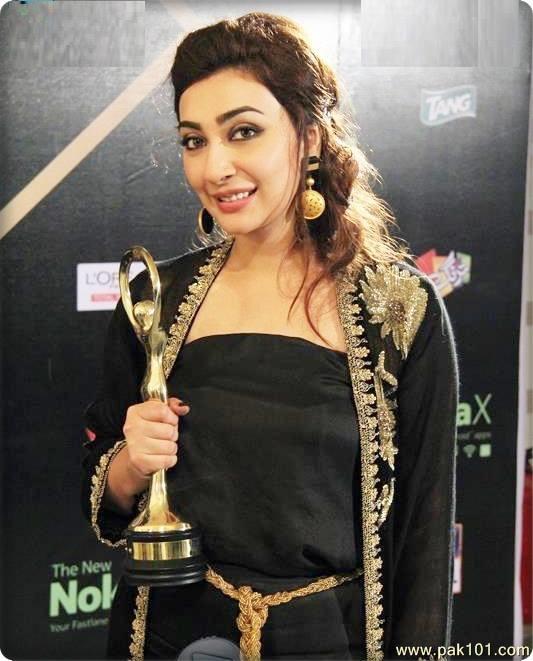 Ayesha Khan- Pakistani Female Television Actress Celebrity