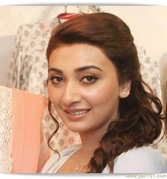 Ayesha Khan- Pakistani Female Television Actress Celebrity