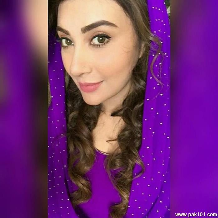 Ayesha Khan- Pakistani Female Television Actress Celebrity