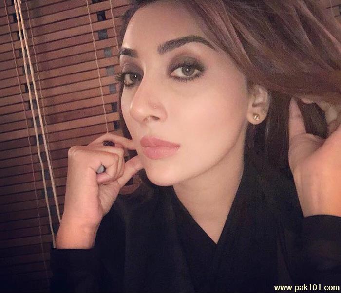 Ayesha Khan- Pakistani Female Television Actress Celebrity
