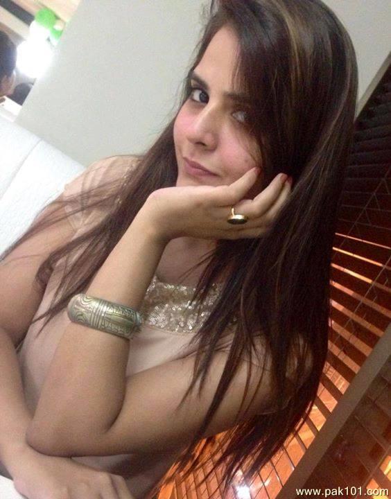 Beenish Chauhan -Pakistani Female Television Actress Celebrity