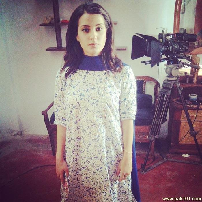 Iqra Aziz -Pakistani Female Television Actress Celebrity