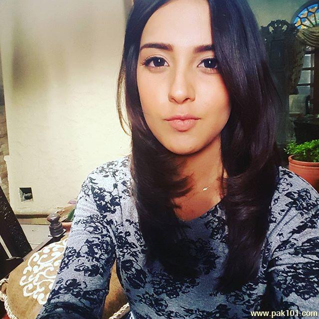 Iqra Aziz -Pakistani Female Television Actress Celebrity