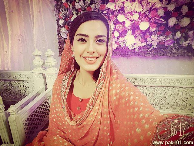 Iqra Aziz -Pakistani Female Television Actress Celebrity