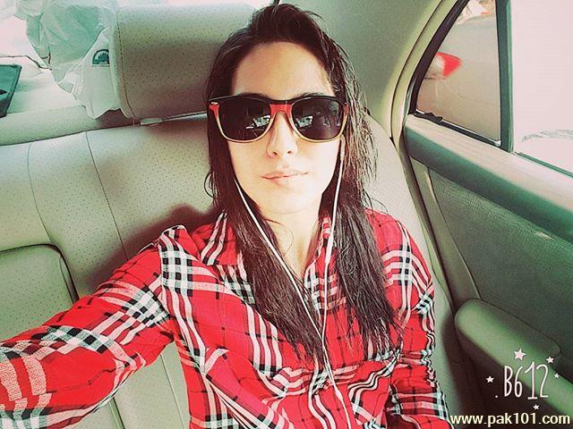 Iqra Aziz -Pakistani Female Television Actress Celebrity