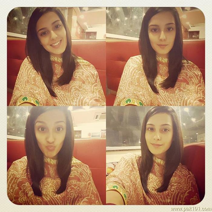 Iqra Aziz -Pakistani Female Television Actress Celebrity