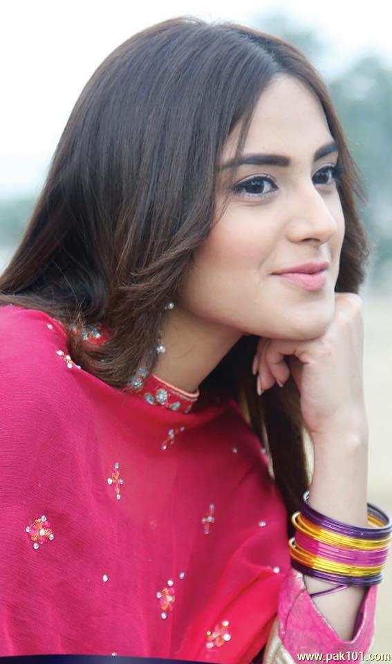 Iqra Aziz -Pakistani Female Television Actress Celebrity