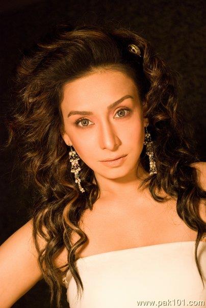 Maira Khan -Pakistani Television and Film Actress Celebrity