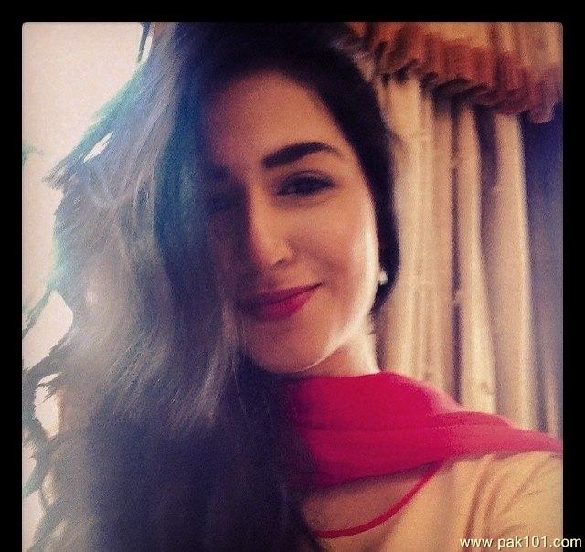 Mansha Pasha -Pakistani Female Television Actress Celebrity