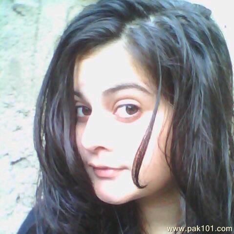 Minal Khan -Pakistani Television Female Actress Celebrity