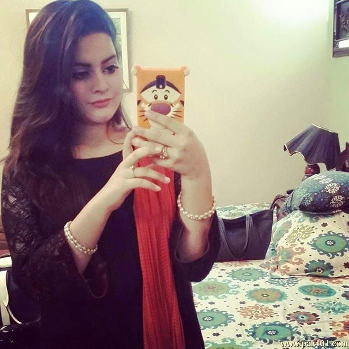 Minal Khan -Pakistani Television Female Actress Celebrity