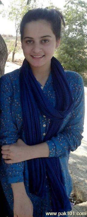 Minal Khan -Pakistani Television Female Actress Celebrity