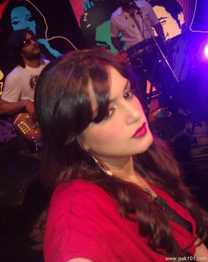 Celebrities Actresses TV Nazia Malik Photos Nazia Malik High 