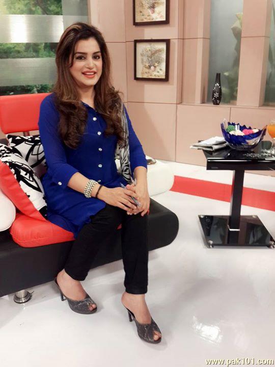Nazia Malik- Pakistani Television Actress And Host Celebrity