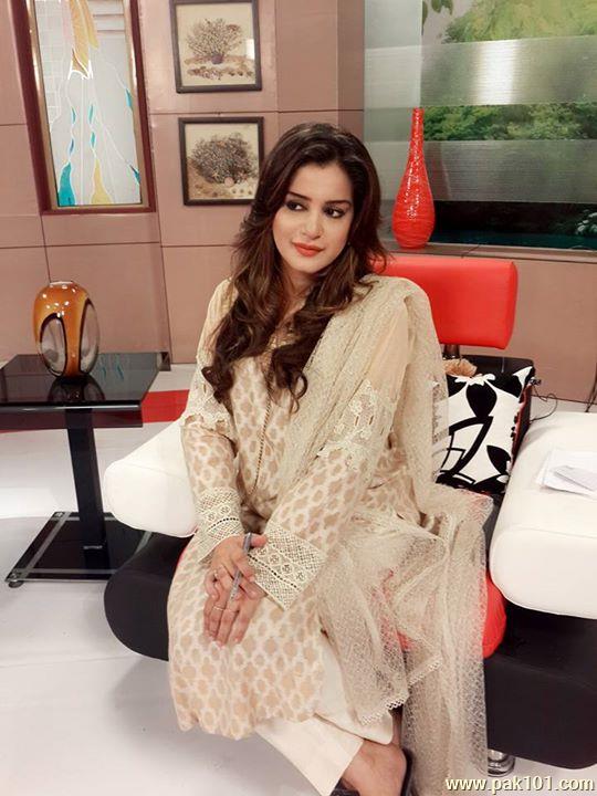 Nazia Malik- Pakistani Television Actress And Host Celebrity