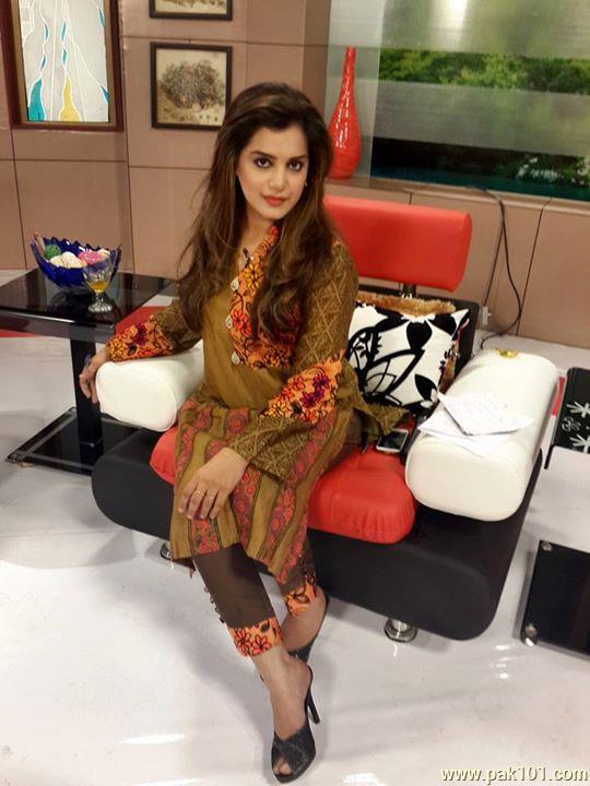 Nazia Malik- Pakistani Television Actress And Host Celebrity