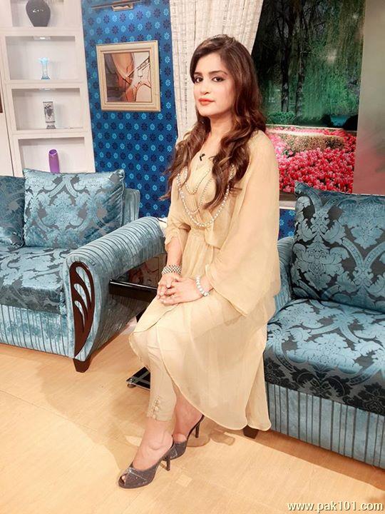 Nazia Malik- Pakistani Television Actress And Host Celebrity