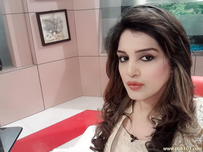 Nazia Malik- Pakistani Television Actress And Host Celebrity