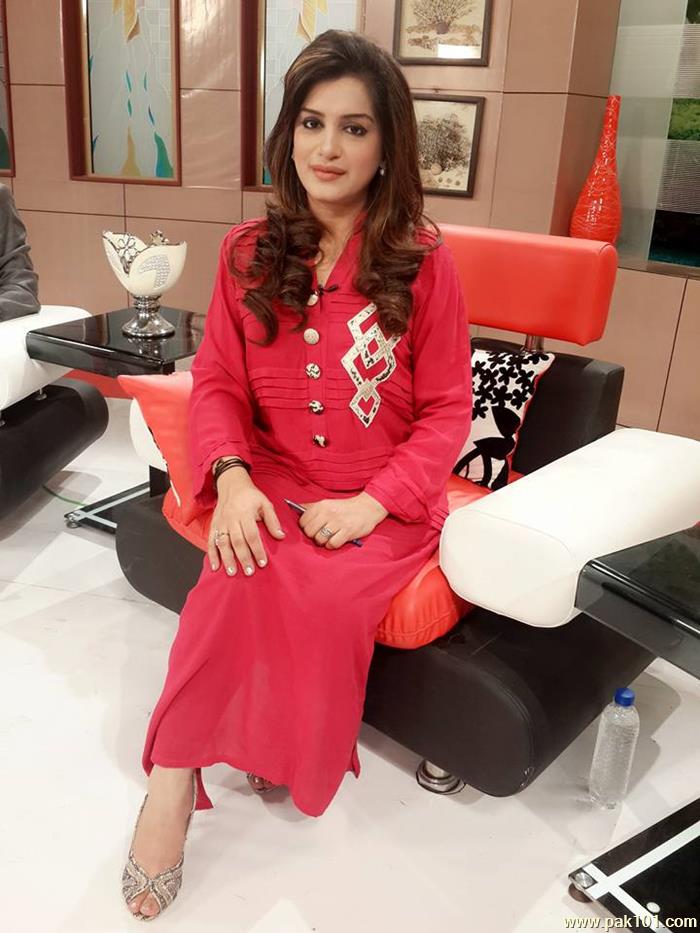 Nazia Malik- Pakistani Television Actress And Host Celebrity