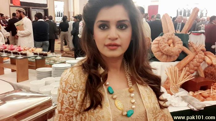 Nazia Malik- Pakistani Television Actress And Host Celebrity