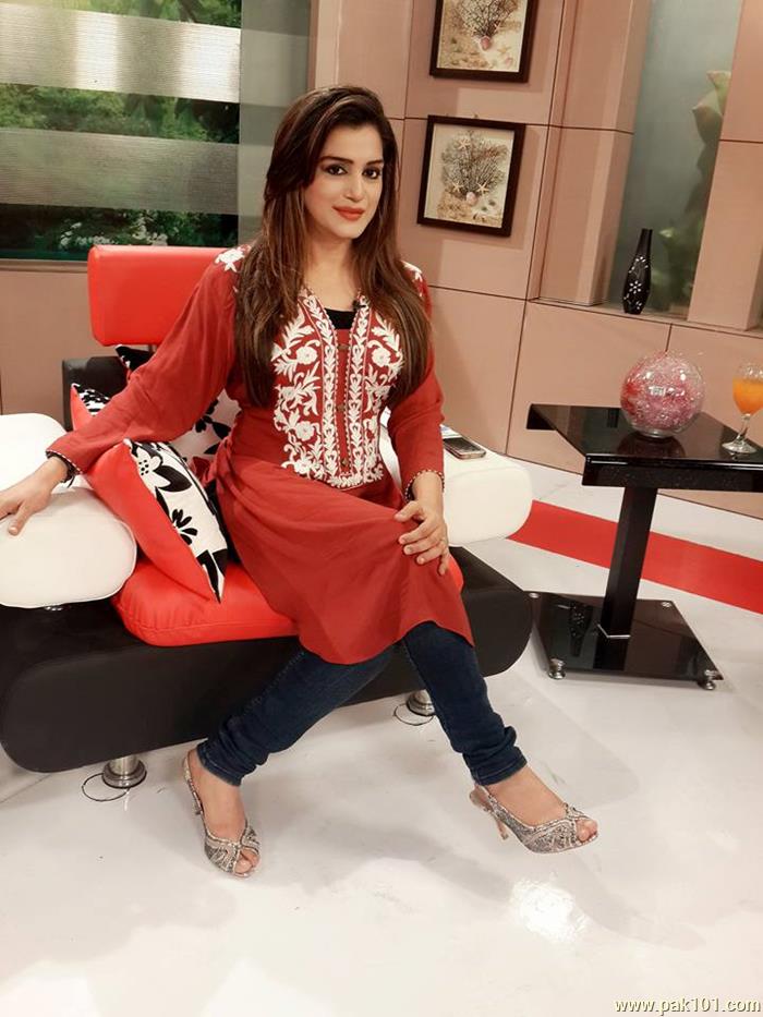 Nazia Malik- Pakistani Television Actress And Host Celebrity