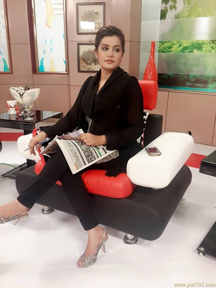 Nazia Malik- Pakistani Television Actress And Host Celebrity