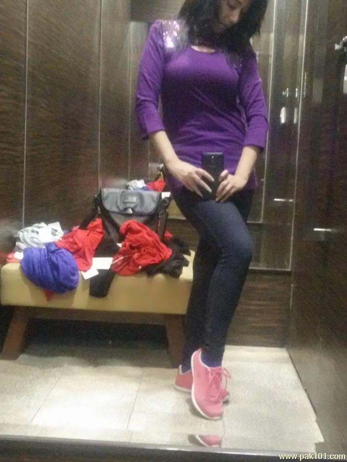 Riz Kamali -Pakistani Television Actress And Host Celebrity