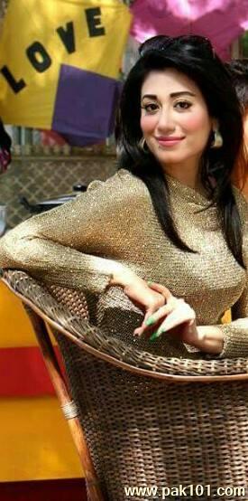 Riz Kamali -Pakistani Television Actress And Host Celebrity